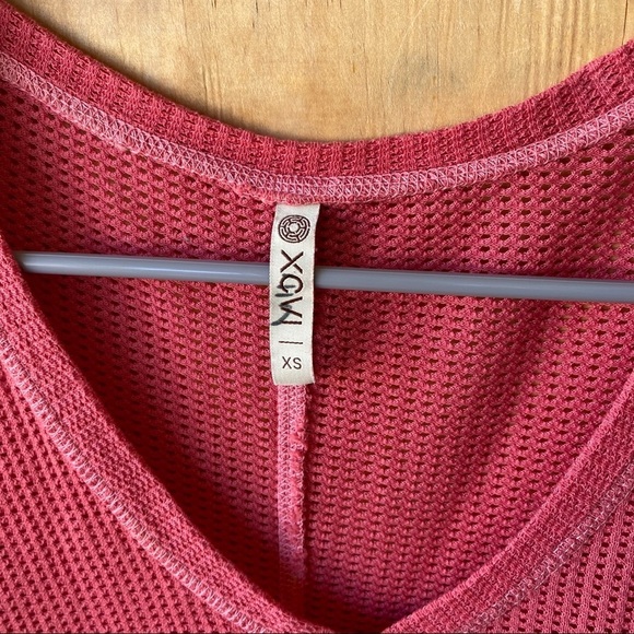 XCVI Assymetrical long Sleeve Hot Pink Mesh Blouse V neck Top - Picture 4 of 11